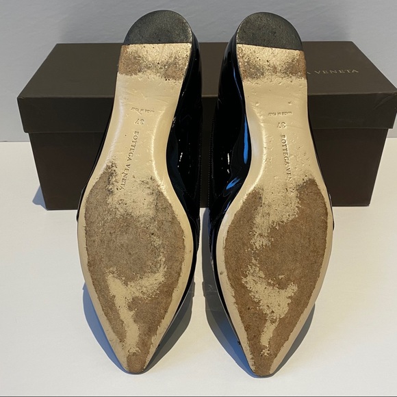 EUC Bottega Veneta pointed toe flats - Picture 10 of 10